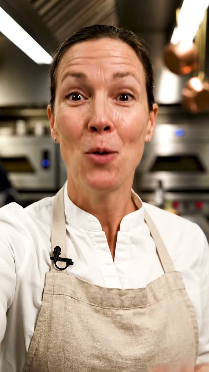 AI UGC. Restaurant creator-style ad